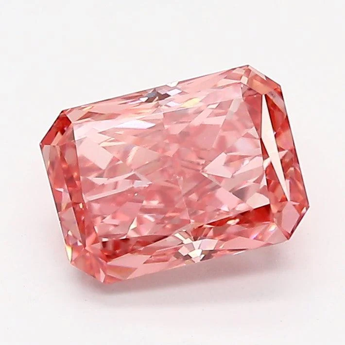 1.35Ct Intense Pink VVS2 IGI Certified Radiant Lab Grown Diamond