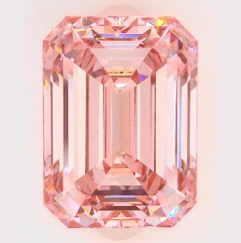 1.14Ct Intense Pink VS1 IGI Certified Emerald Lab Grown Diamond