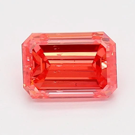 1.02Ct Vivid Pink SI2 IGI Certified Emerald Lab Grown Diamond