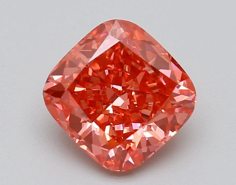 1.94Ct Vivid Pink VS2 IGI Certified Cushion Lab Grown Diamond