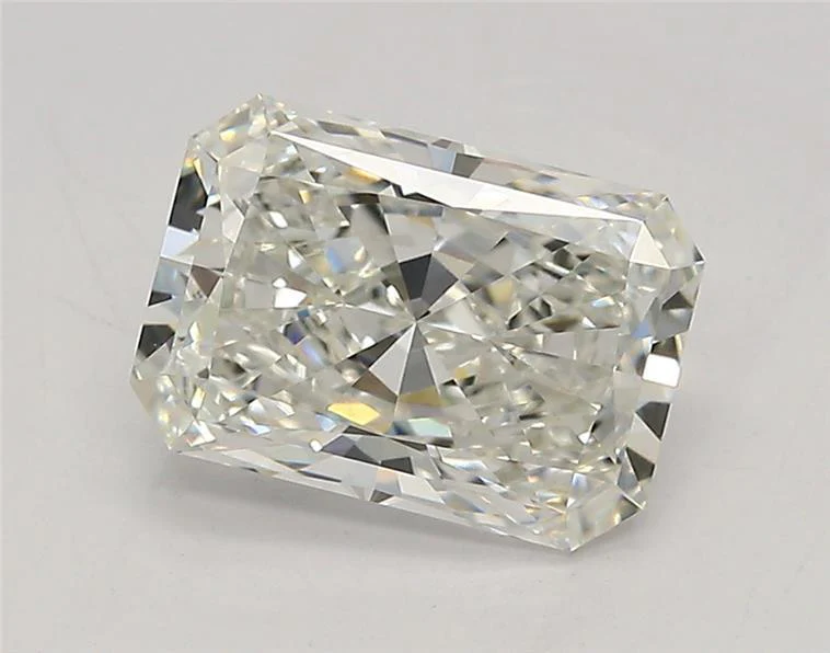 1.57Ct F VVS2 IGI Certified Radiant Lab Grown Diamond