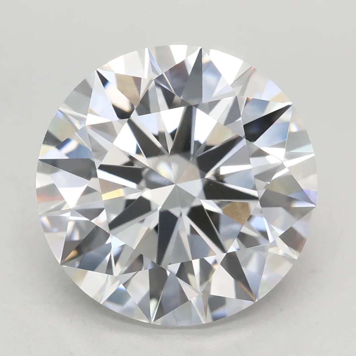 6.9Ct E VVS2 IGI Certified Round Lab Grown Diamond